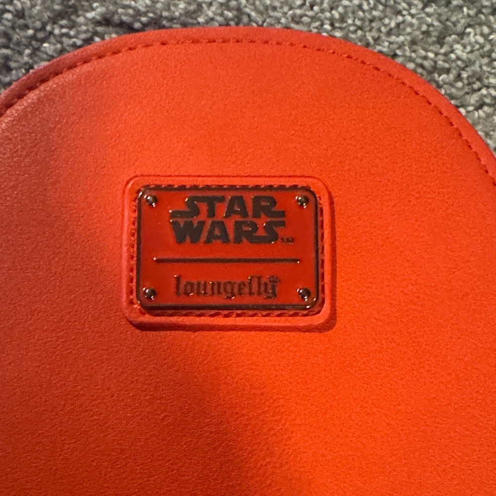 Loungefly Orange Star Wars Badge Crossbody - Picture 2 of 4